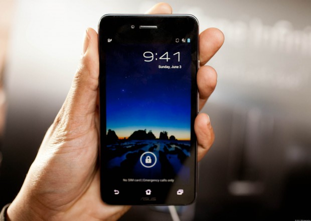 Смартфон ASUS Padfone 2