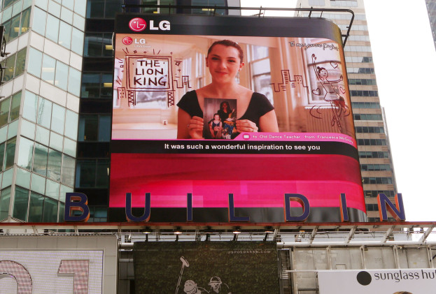 LG NY Times Square 03 (2)