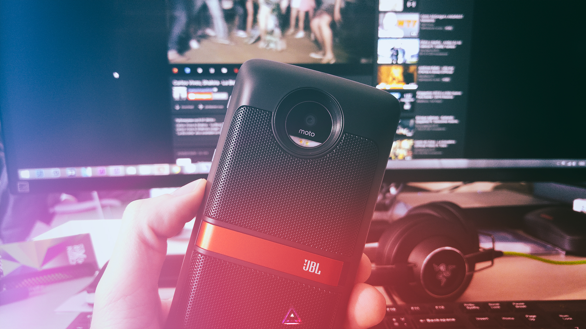 moto-z-jbl-soundboost