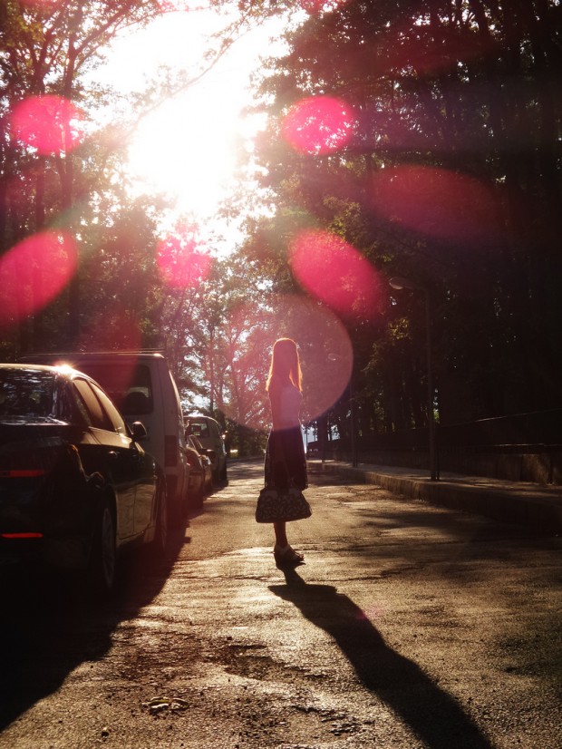 Samsung_Galaxy_K_AgainstSun2