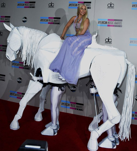 gaga-main_2744718a-1