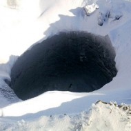 giant-hole-Siberi-2