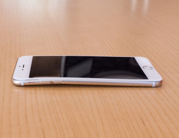 iPhone-6-plus-Bend-Test-10