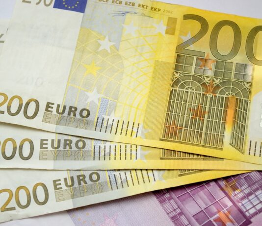 200 euro
