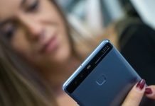 Huawei разработват собствен гласов асистент за Китай