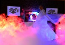 Новите Philips телевизори са с изцяло тристранен Ambilight