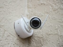 Как да изберете Wi-Fi камера за видеонаблюдение на двора и входа