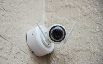 Как да изберете Wi-Fi камера за видеонаблюдение на двора и входа
