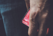 Essential Phone идва „до няколко седмици“, споделя Анди Рубин
