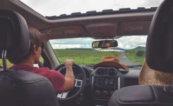 Как да подготвим автомобила за дълъг път и какво винаги трябва да има в багажника