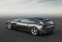 Това е Ferrari GTC4Lusso