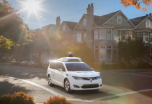 Waymo и Fiat Chrysler представиха автономните си коли