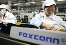 Foxconn са назначили ученици, които са сглобявали iPhone X нелегално в извънредни часове