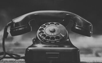 WhatsApp стартира платен абонамент Plus