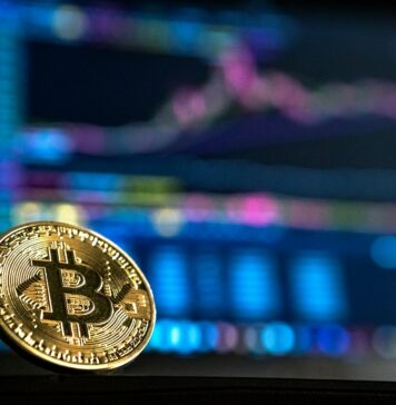 Разбита хакерска група и конфискувани биткойни на стойност 1 милион долара