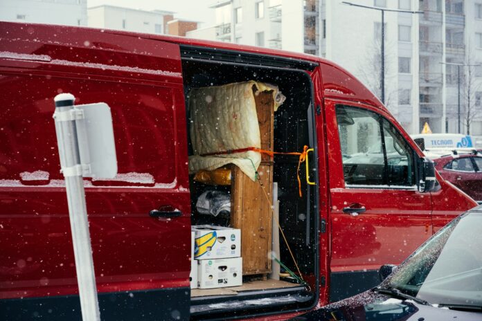 АТОМ - Транспортни и хамалски услуги за преместване на домове, офиси и багаж в Бургас и цяла България