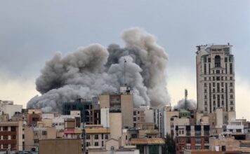 Иран е в затруднено положение и търси сделка, но не такава, каквато Тръмп би одобрил