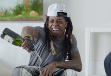 Lil Wayne похабява шампанско в новата реклама на Galaxy S7