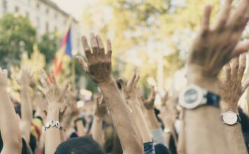 Масови протести срещу Бюджет 2026